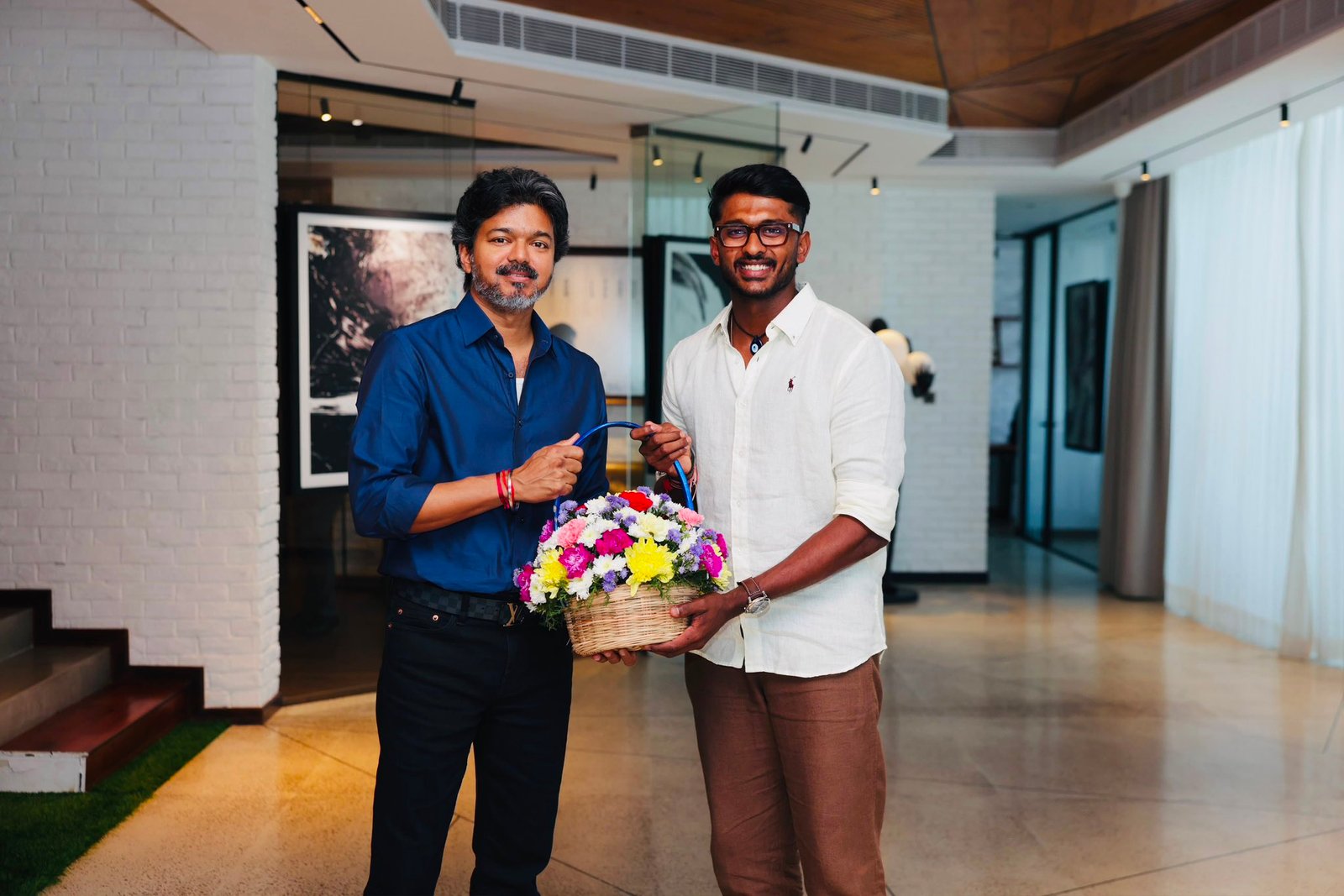 முதலமைச்சர் விஜயை சந்தித்து வாழ்த்து தெரிவித்த கிரிக்கெட் வீரர் சாய் சுதர்ஷன்